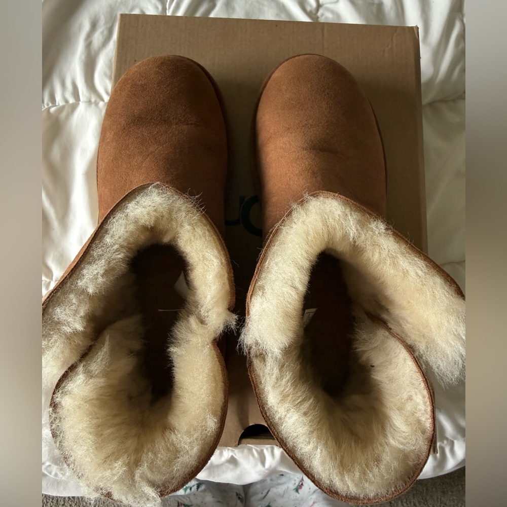 Mini Bailey Button ll ugg - Picture 2 of 6